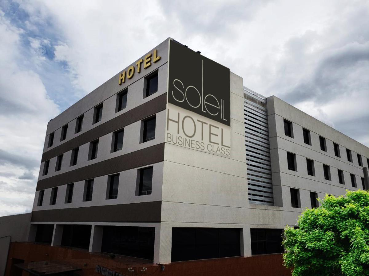 Hotel Soleil Celaya Селая Екстер'єр фото